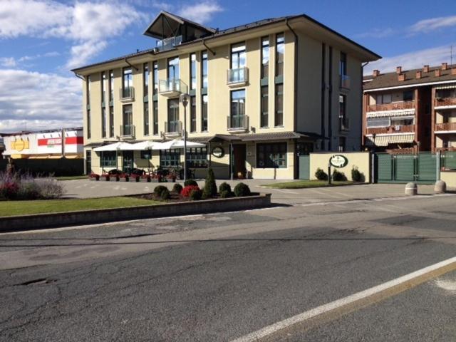 Albergo Ristorante San Marco Carmagnola Luaran gambar