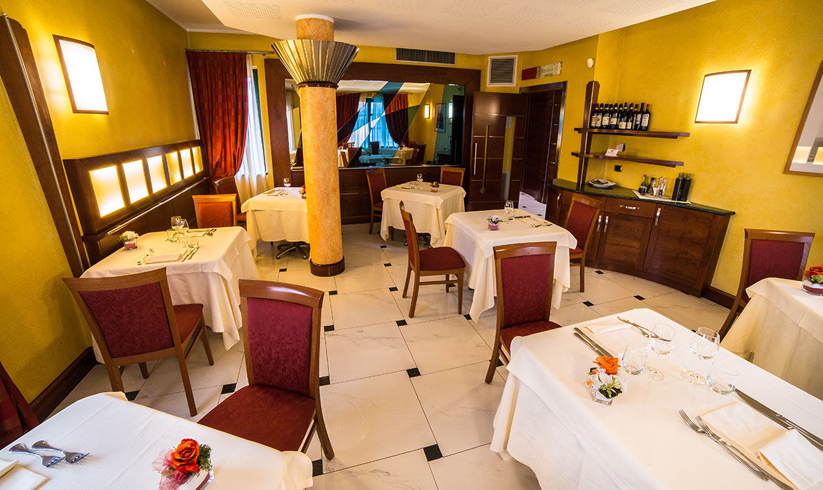 Albergo Ristorante San Marco Carmagnola Luaran gambar
